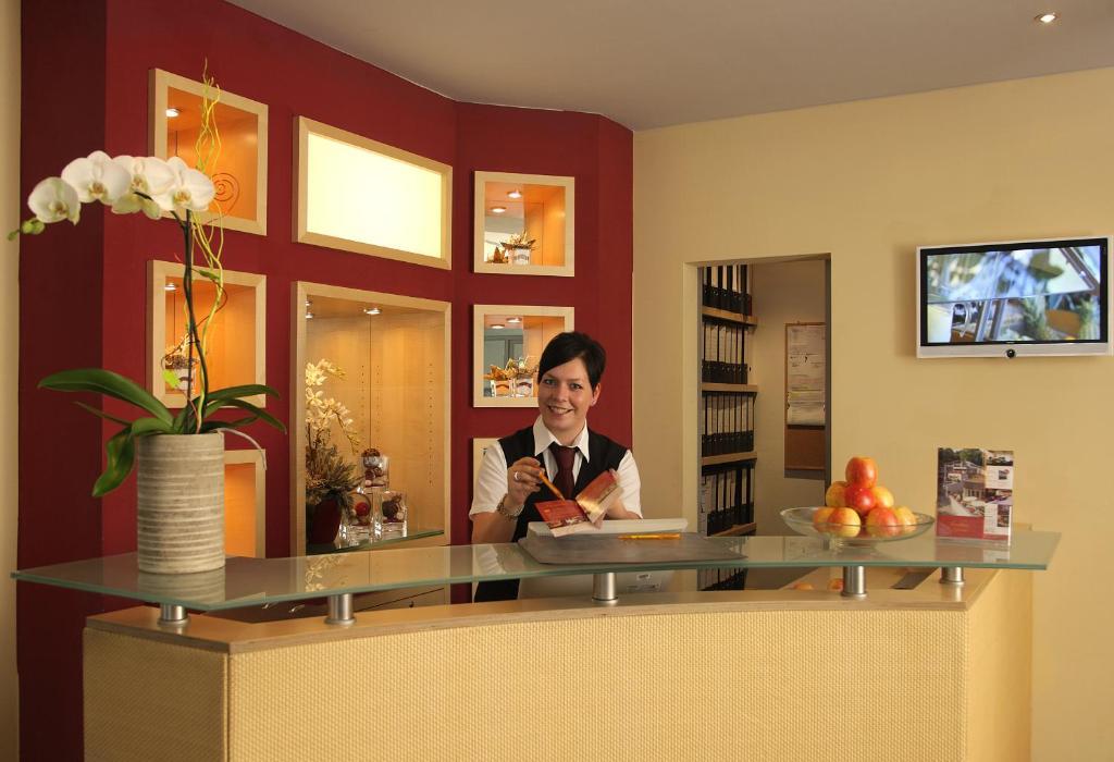 Hotel Forsthaus Gruena Betreiber Gmbh Кемниц Екстериор снимка