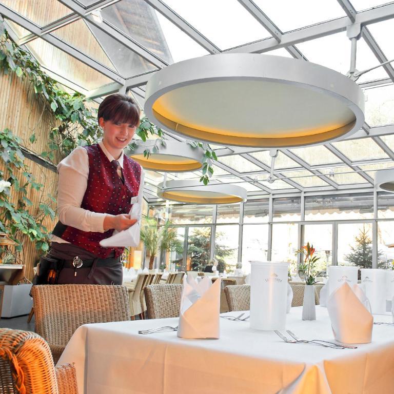 Hotel Forsthaus Gruena Betreiber Gmbh Кемниц Екстериор снимка